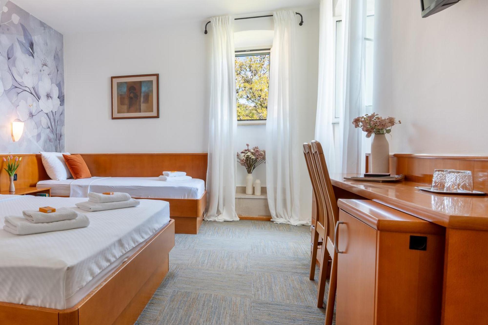 Hotel Newly Renovated Kastil