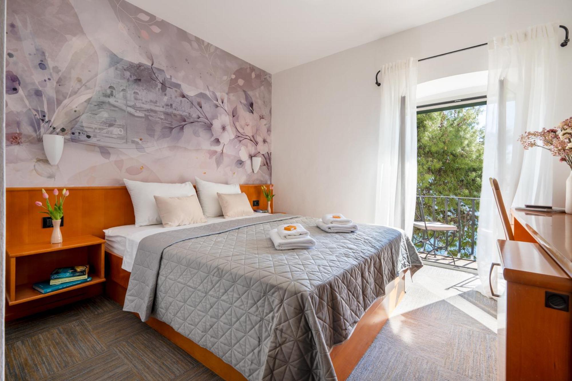 Kastil Hotel 3*