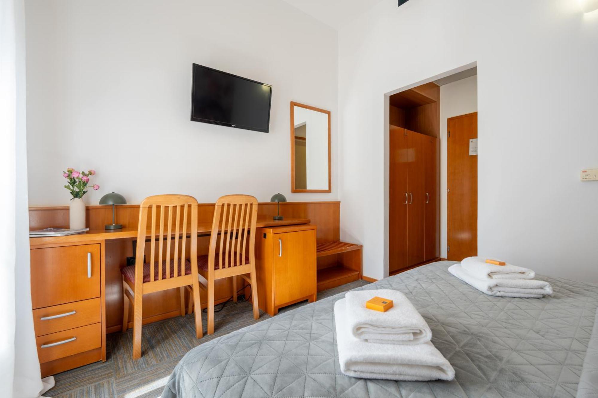 Kastil Hotel Bol