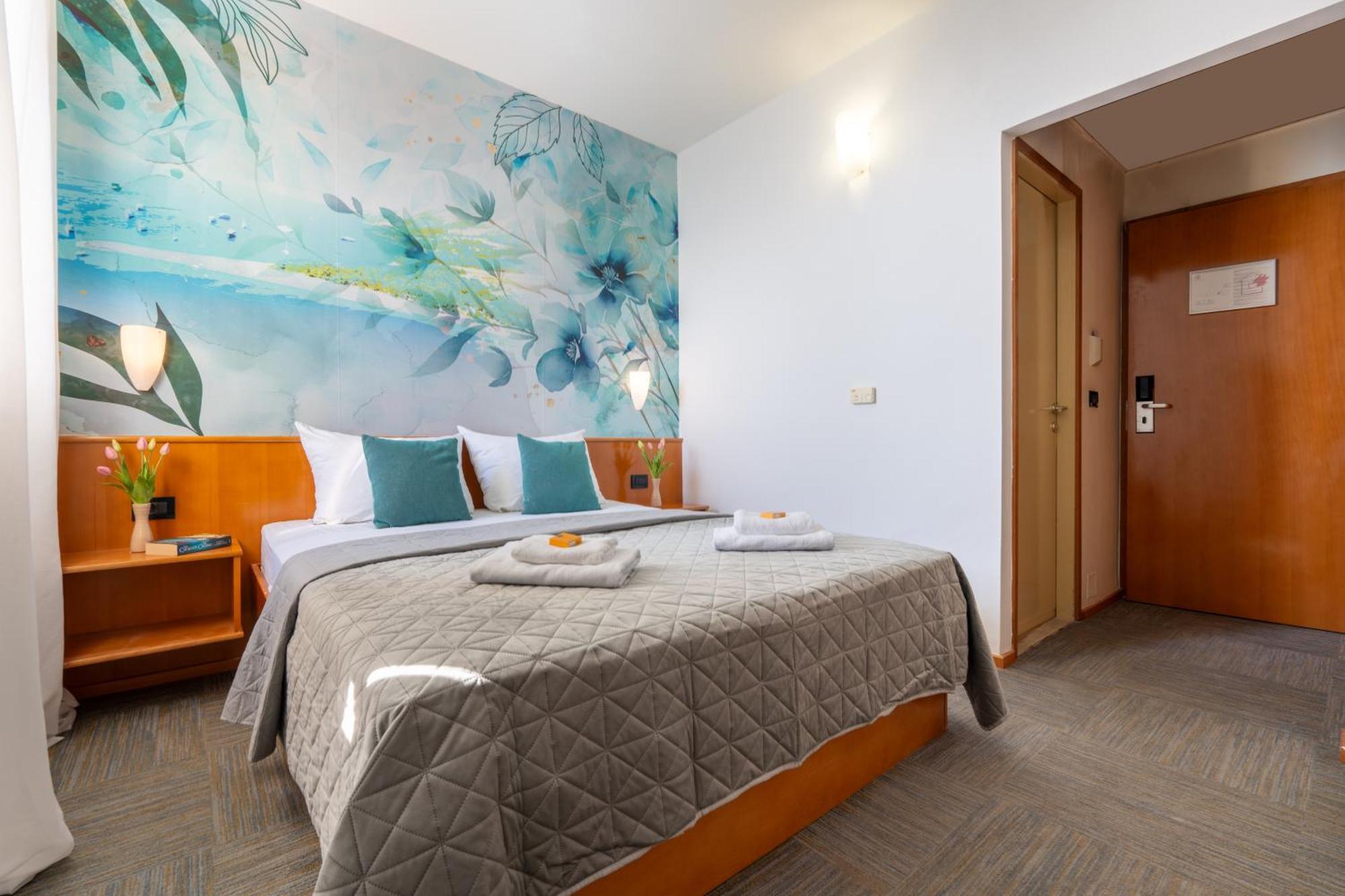 Kastil Hotel Bol