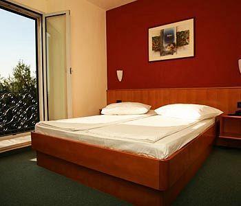 Kastil Hotel