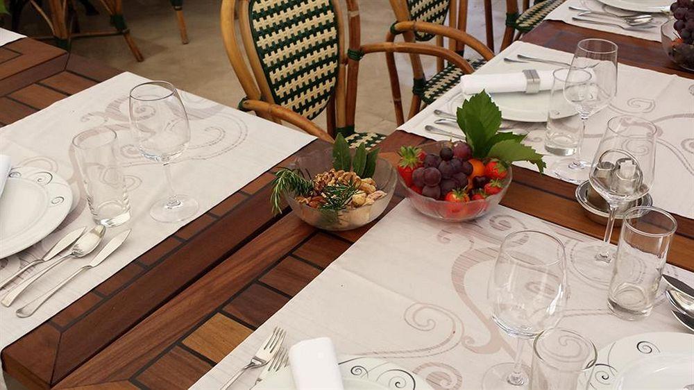Kastil Hotel 3*
