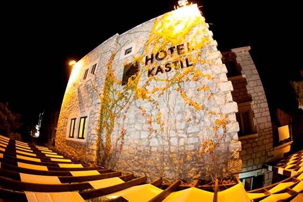 Kastil Hotel Bol