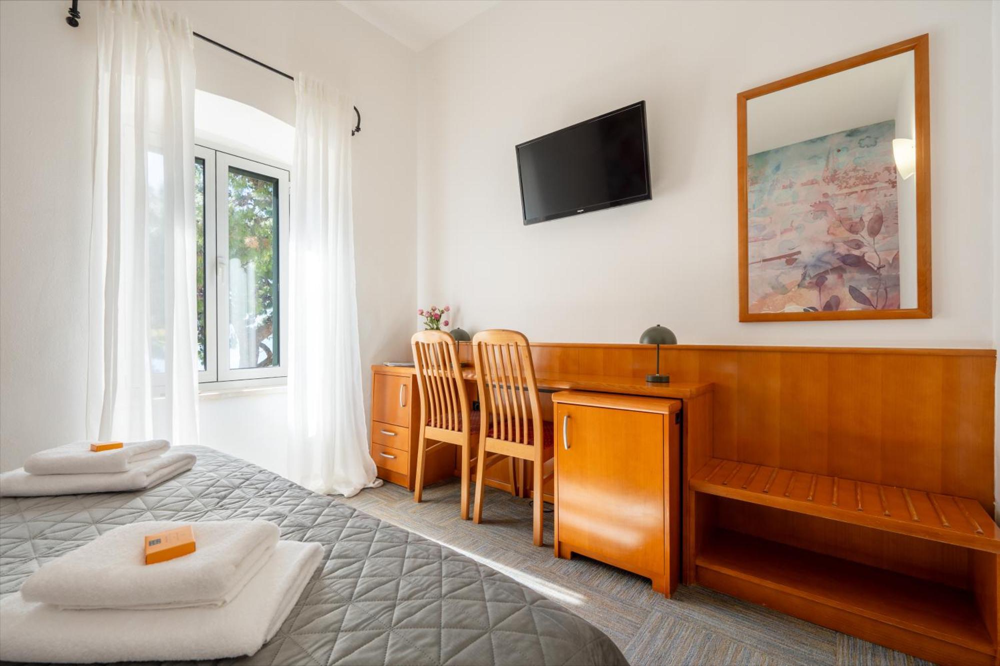 Newly Renovated Kastil 3* Bol